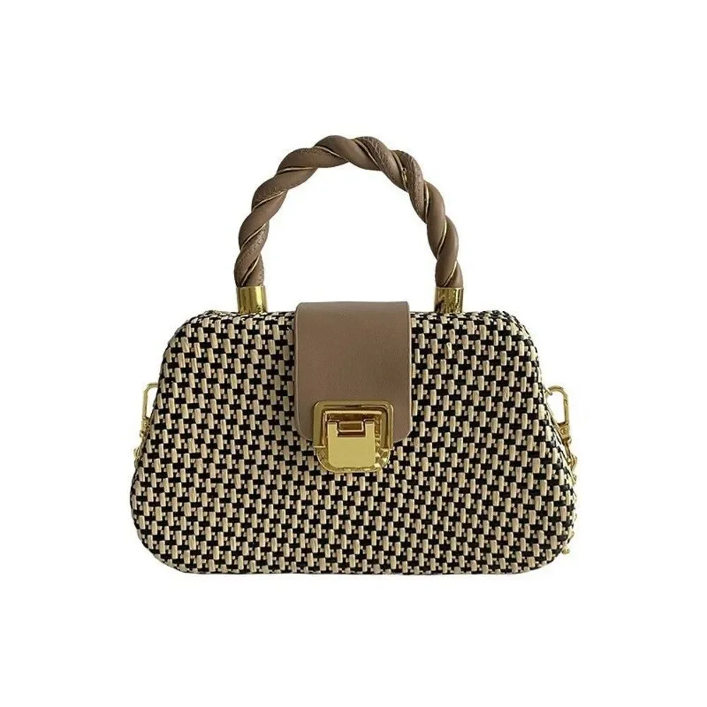 Unbranded flap purse